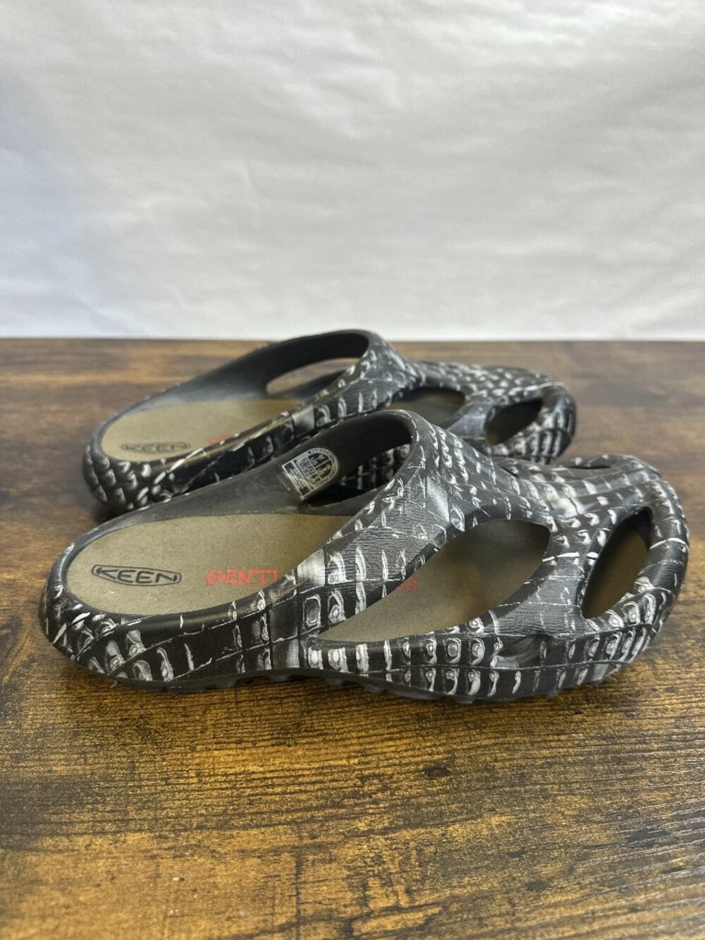 Keen Shanti Arts Clog Gentle Fullness Black White Croc Mens 7 Womens 9 1029395 - Picture 1 of 10